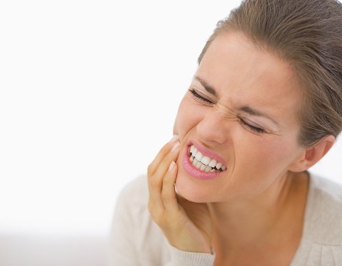 Vì sao bị chảy máu chân răng khi đánh răng? 1